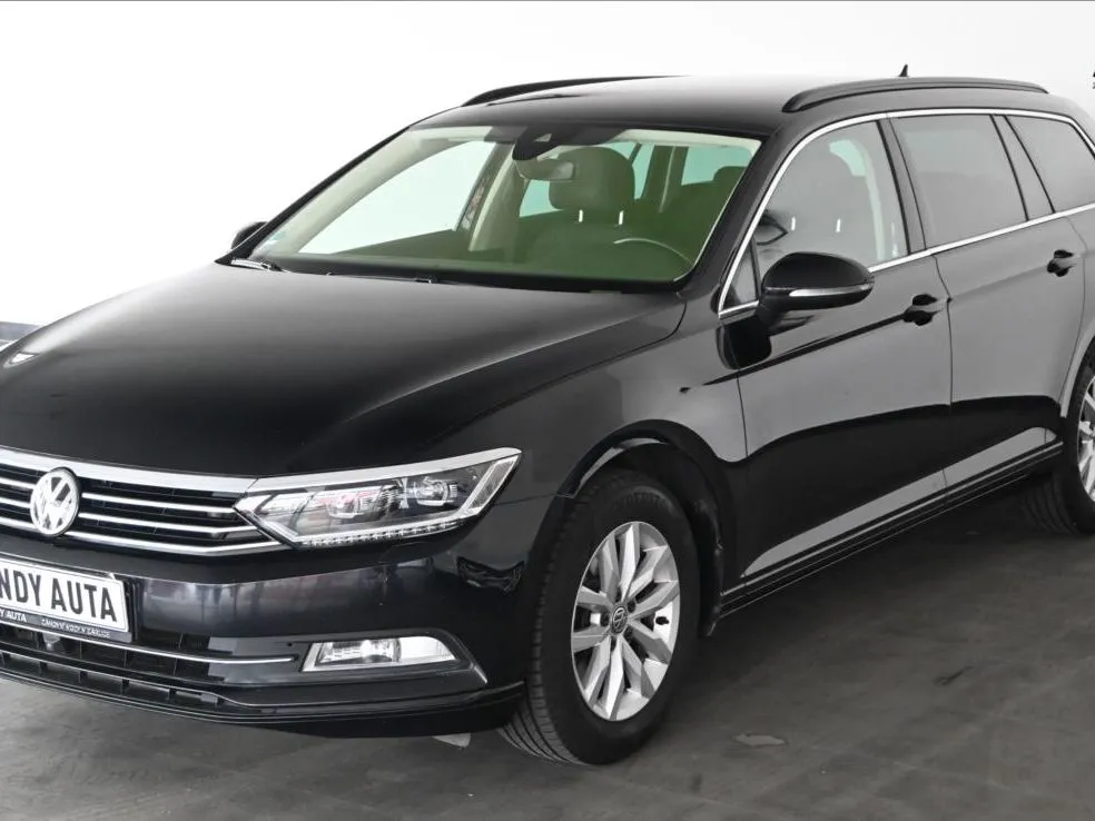 Volkswagen Passat 2,0 TDi 110kW LED NAVI Záruka Image 2