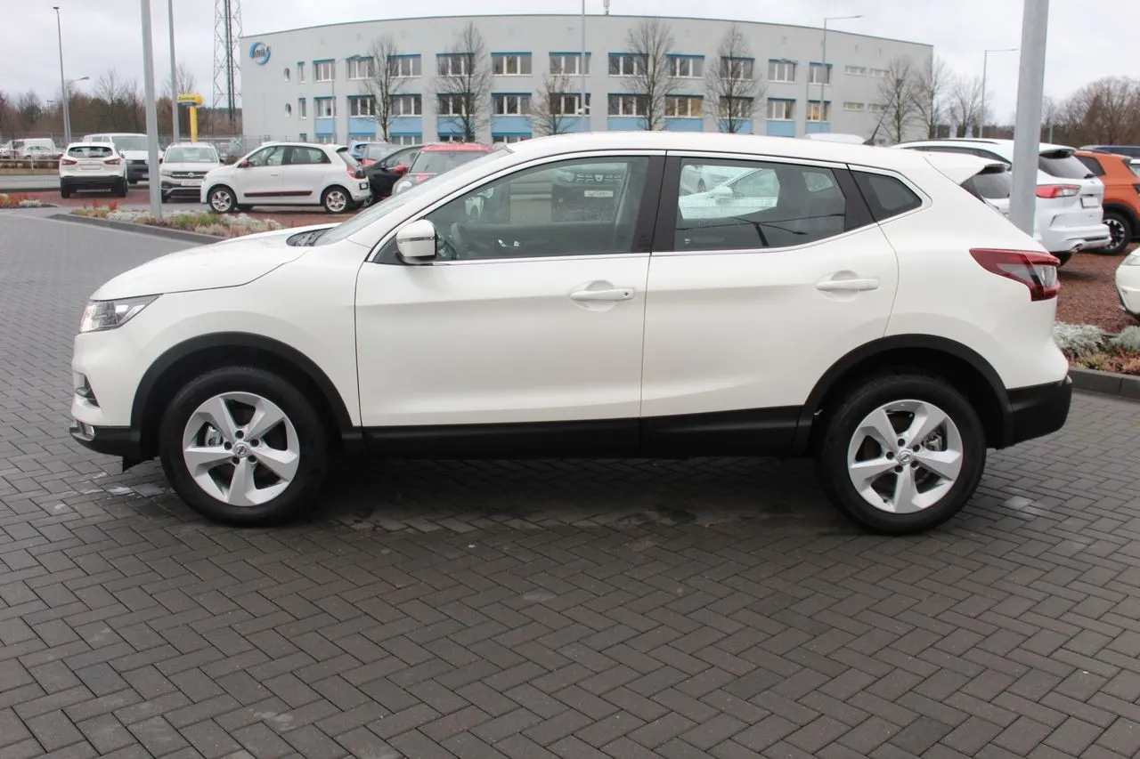 Nissan Qashqai 1.3 DIG-T...  Image 8