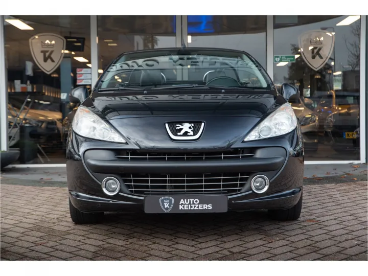 Peugeot 207 CC 1.6 VTi Roland Garros  Image 2