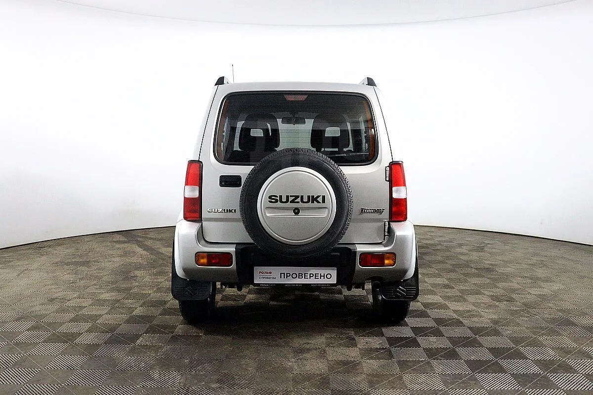 Suzuki Jimny Image 6